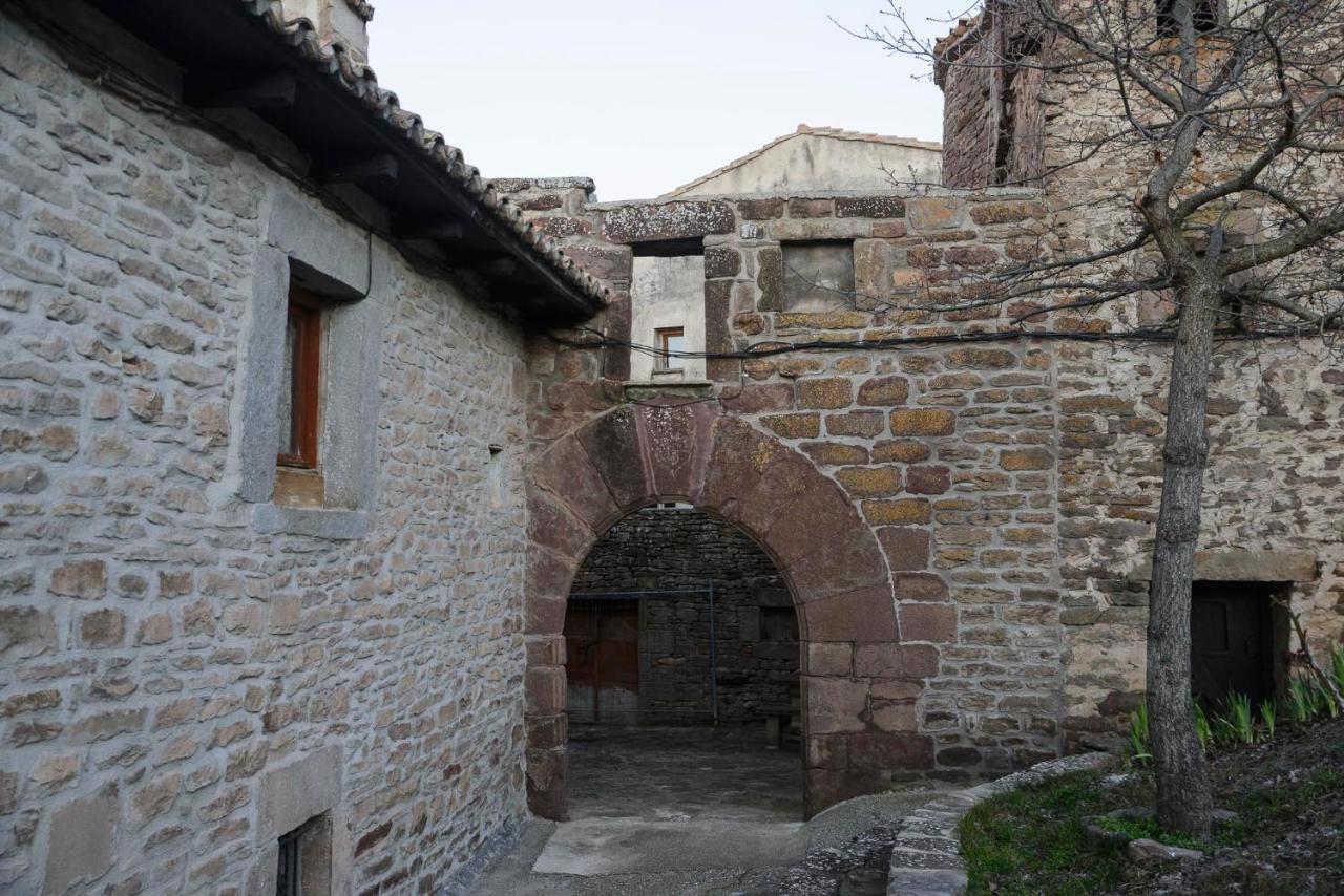 Unduesina Albergue Undues De Lerda Buitenkant foto